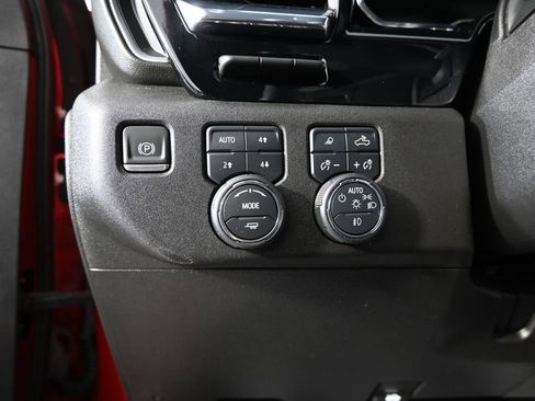Used 2024 Chevrolet Silverado 3500 High Country w/ High Country Premium Package AWD/4WD image 24