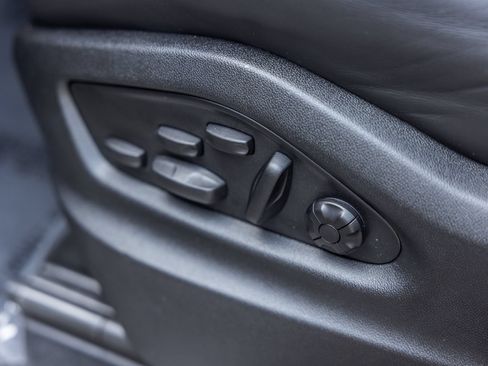 Certified 2024 Porsche Cayenne AWD/4WD image 27