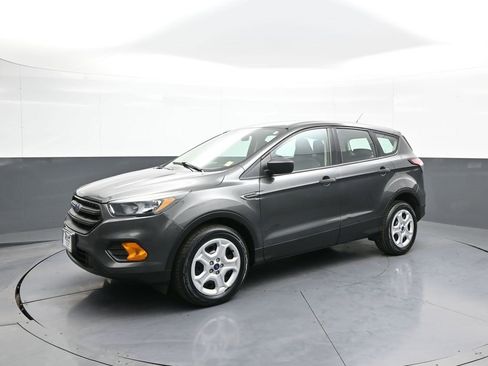Used 2018 Ford Escape S image 10