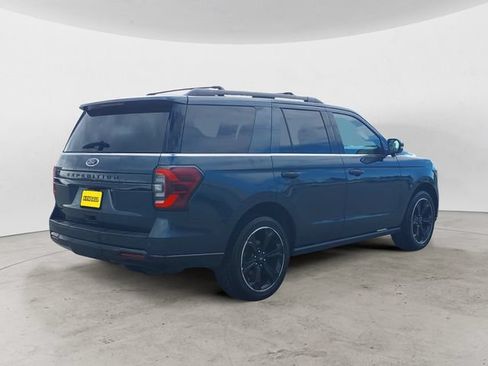 Used 2023 Ford Expedition Limited AWD/4WD image 5