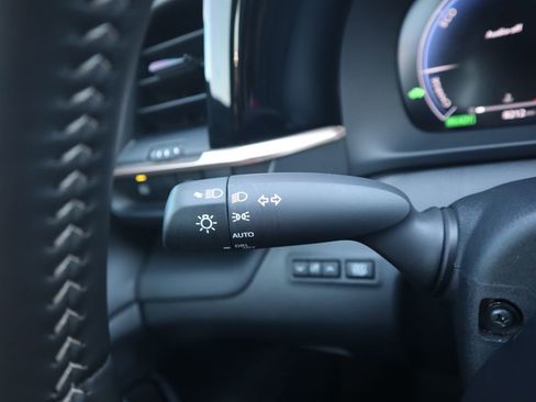 Used 2024 Toyota Crown Limited image 24