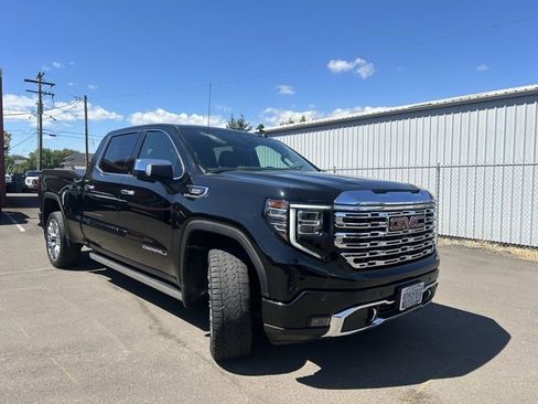 Used 2023 GMC Sierra 1500 Denali w/ Denali Reserve Package image 3