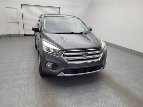 Used 2019 Ford Escape SE image 14