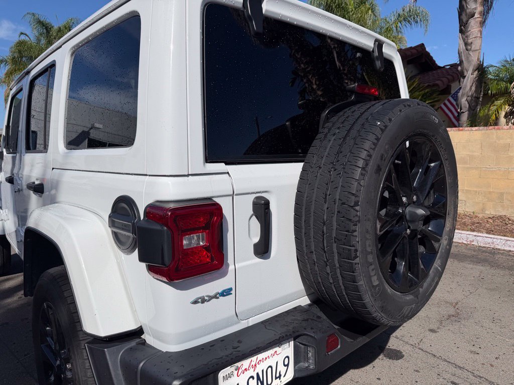 Used 2024 Jeep Wrangler Unlimited Sahara AWD/4WD image 12