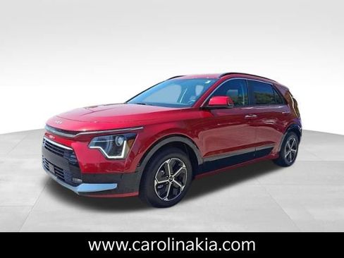 New 2025 Kia Niro SX image 2