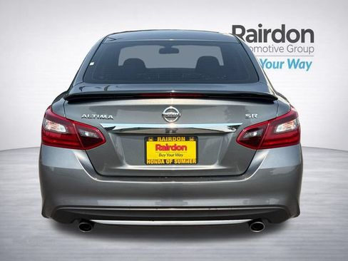 Used 2017 Nissan Altima 2.5 SR w/ Midnight Edition Package FWD image 6