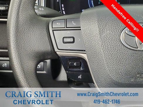 Used 2025 Toyota Camry LE image 7