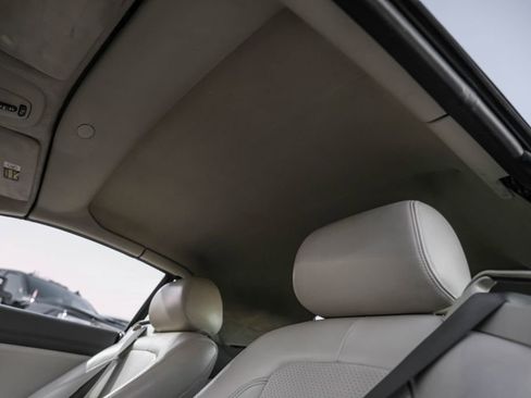 Used 2010 Jaguar XK Convertible image 31