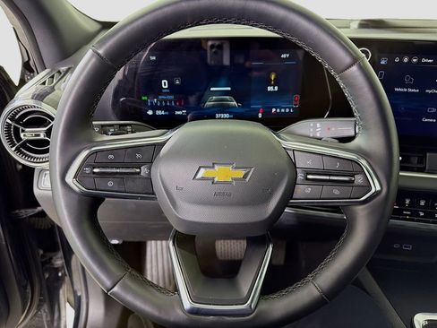 Used 2025 Chevrolet Equinox LT image 14