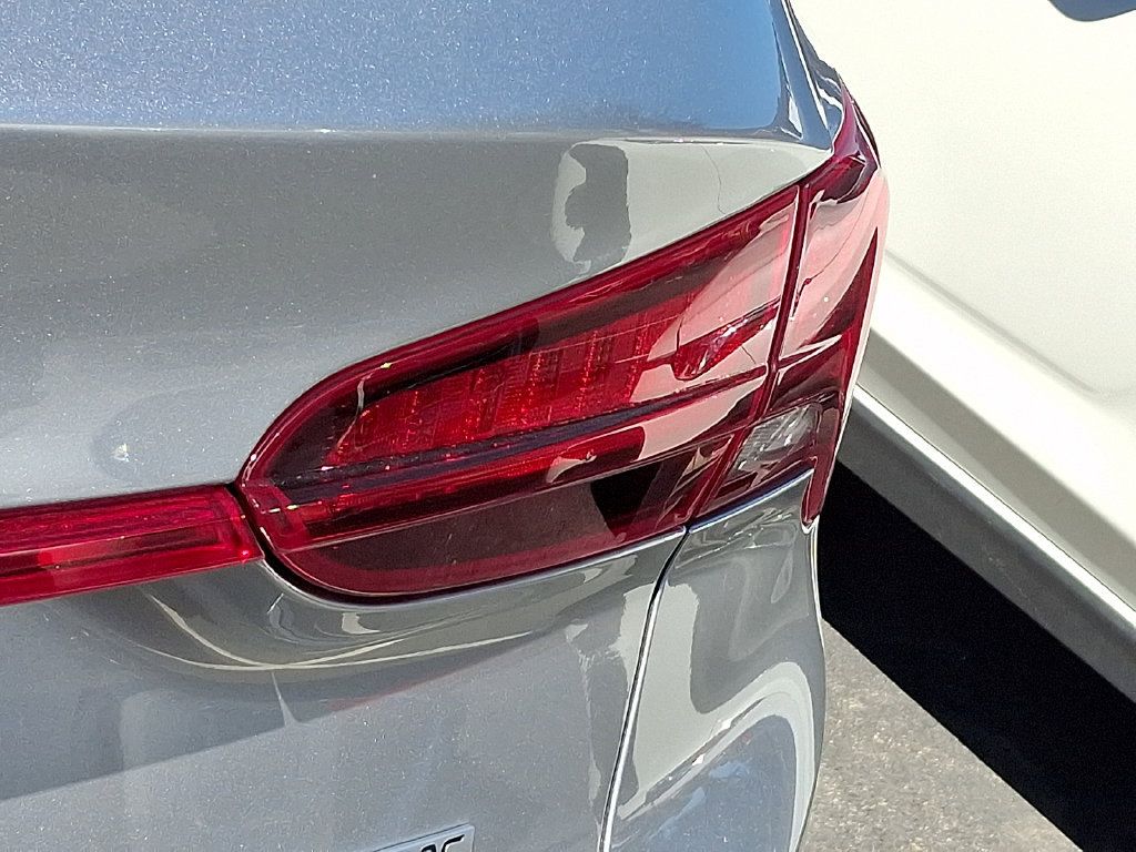 Used 2023 Hyundai Santa Fe SE AWD/4WD image 10