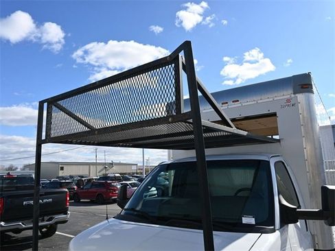 Used 2017 Chevrolet Express 3500 Work Van image 32