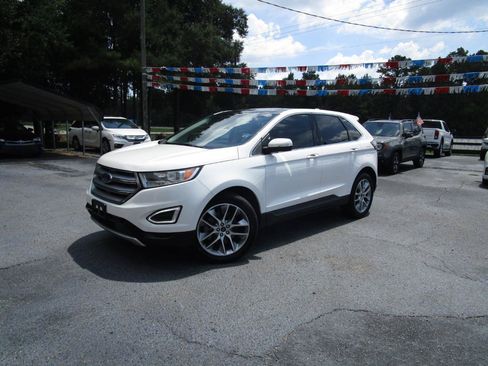 Used 2017 Ford Edge Titanium w/ Equipment Group 301A FWD image 35
