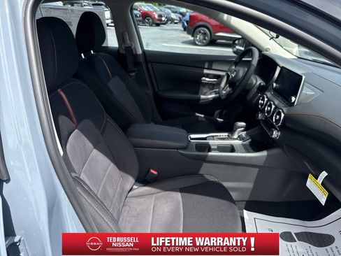New 2025 Nissan Sentra SR image 17