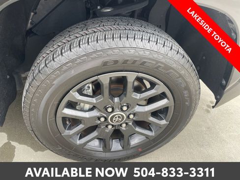 Used 2023 Toyota Tundra Platinum AWD/4WD image 10