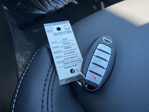 New 2025 Nissan Altima 2.5 SR w/ SR Premium Package image 26