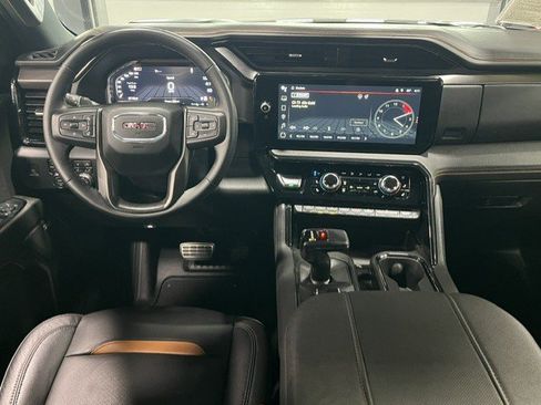 Certified 2024 GMC Sierra 1500 AT4 w/ Technology Package AWD/4WD image 11