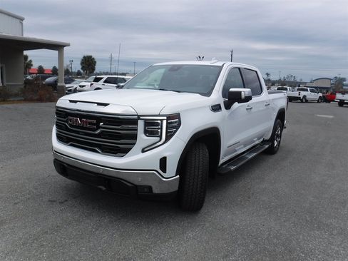 Used 2023 GMC Sierra 1500 SLT image 28
