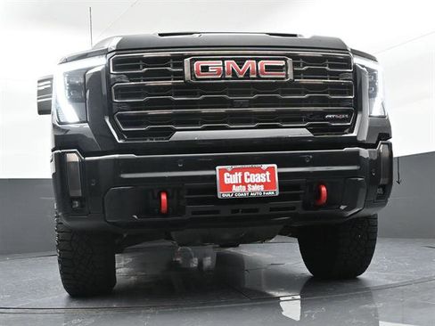 Used 2024 GMC Sierra 2500 AT4X AWD/4WD image 34