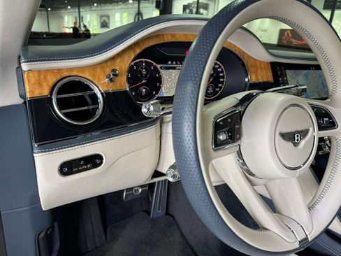 Used 2021 Bentley Flying Spur V8 w/ First Edition Specification image 33