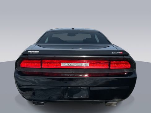 Used 2010 Dodge Challenger SRT8 w/ SRT Option Group II image 4