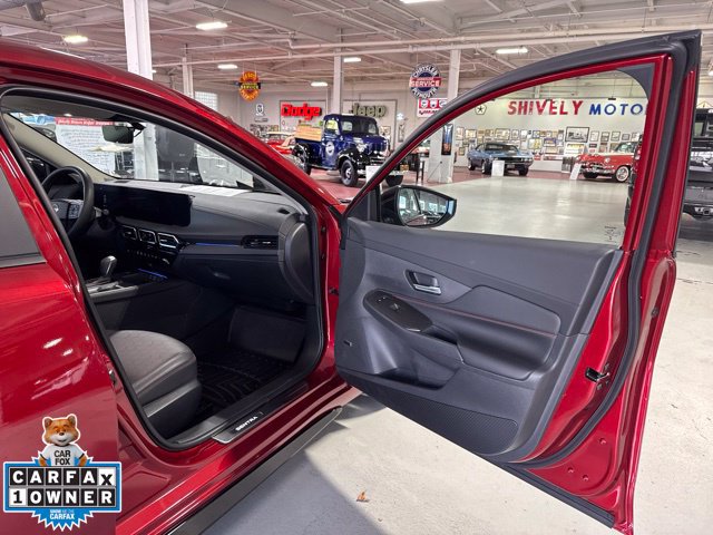Used 2026 Nissan Sentra SR w/ SR Premium Package FWD image 35