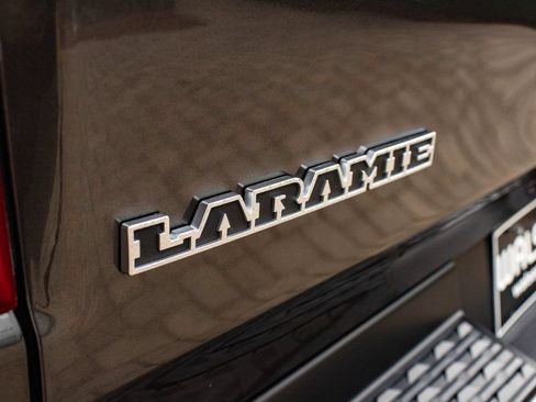 Used 2021 RAM 1500 Laramie w/ Sport Appearance Package AWD/4WD image 19