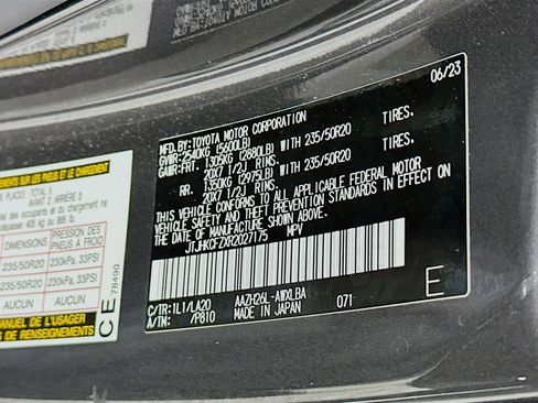 Used 2024 Lexus NX 450h+ AWD w/ Luxury Package image 36