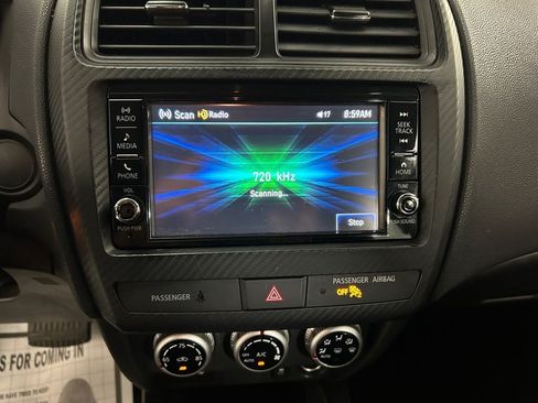 Used 2022 Mitsubishi Outlander Sport ES FWD image 11