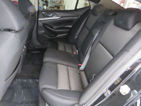 Used 2017 Nissan Maxima 3.5 S image 12