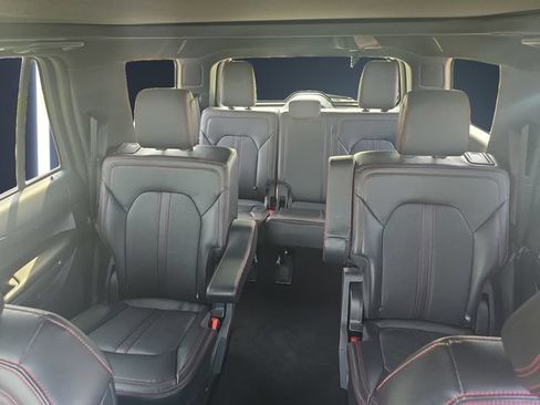 Used 2024 Ford Expedition Limited AWD/4WD image 13