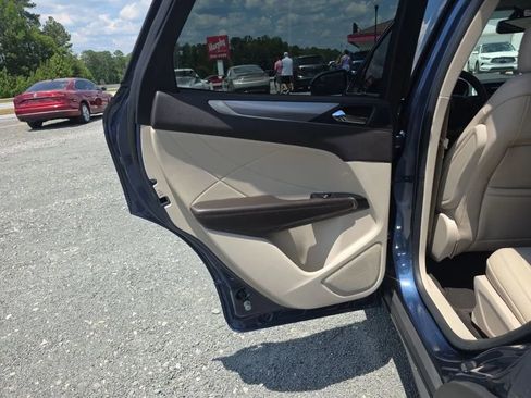 Used 2018 Lincoln MKC Premiere FWD image 38