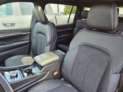 New 2026 Jeep Grand Cherokee L 4WD image 20