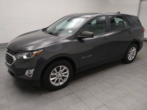 Used 2021 Chevrolet Equinox LS AWD/4WD image 2