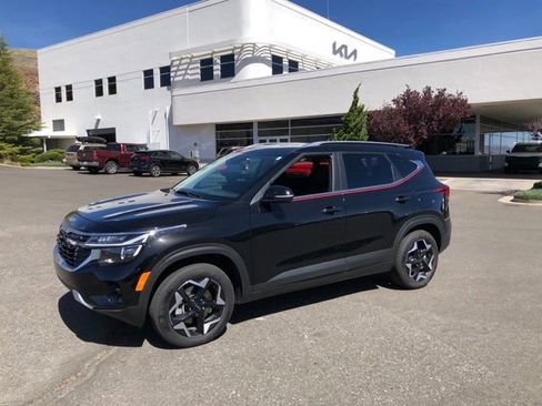 Certified 2025 Kia Seltos EX image 1