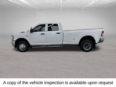 Used 2024 RAM 3500 Tradesman w/ Chrome Appearance Group AWD/4WD image 8