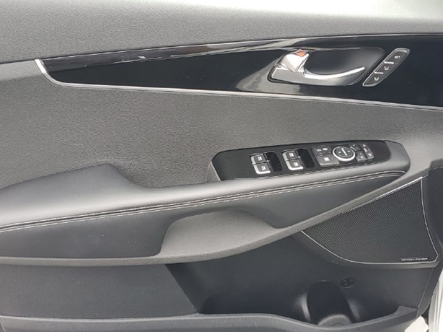 Used 2019 Kia Sorento AWD image 15