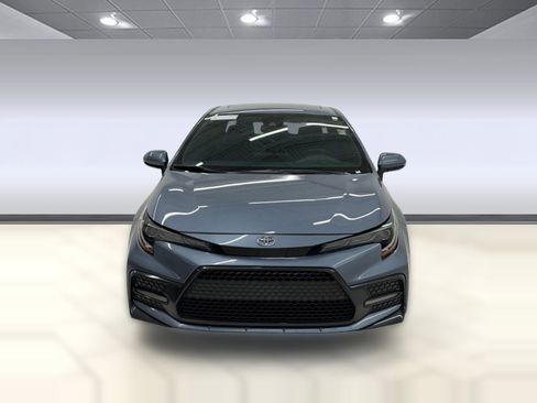 Used 2020 Toyota Corolla XSE image 5