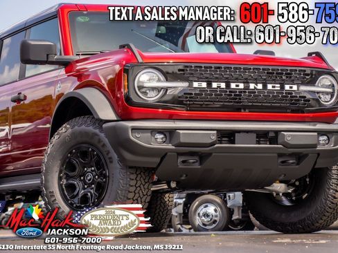New 2026 Ford Bronco Outer Banks w/ Sasquatch Package AWD/4WD image 4