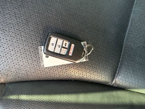 Used 2017 Honda Accord Touring image 27