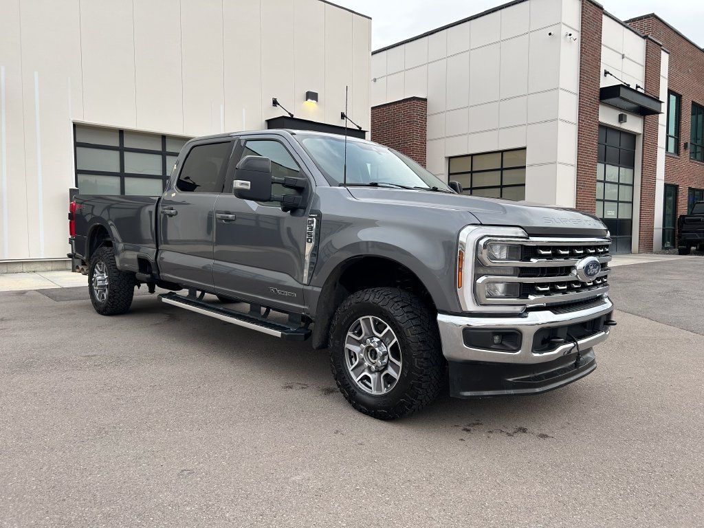 Used 2024 Ford F350 Lariat AWD/4WD image 1
