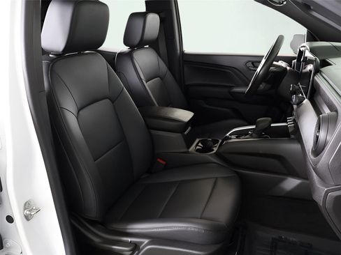 Used 2024 Chevrolet Colorado Trail Boss image 26