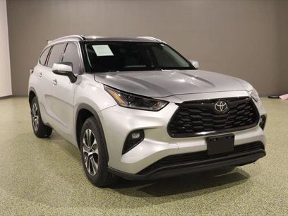 Used 2021 Toyota Highlander XLE