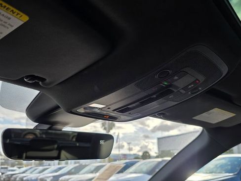 Used 2024 Audi Q3 2.0T Premium image 36