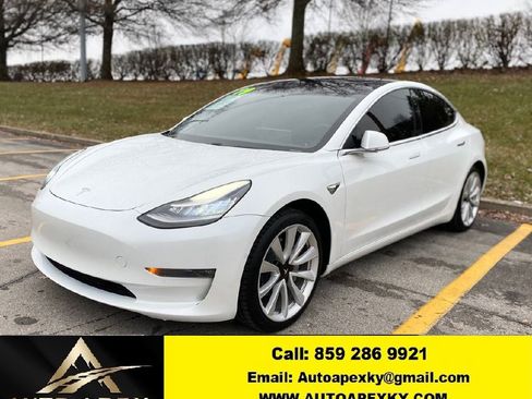 Used 2019 Tesla Model 3 image 1
