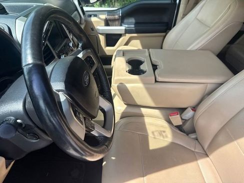 Used 2019 Ford F250 Lariat w/ Lariat Ultimate Package AWD/4WD image 20