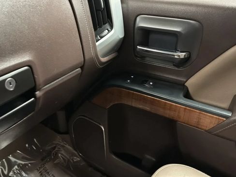 Used 2017 GMC Sierra 2500 SLT AWD/4WD image 16
