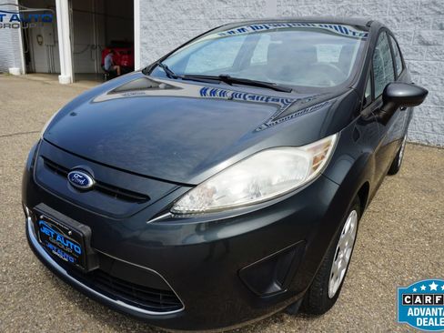Used 2011 Ford Fiesta SE FWD image 5