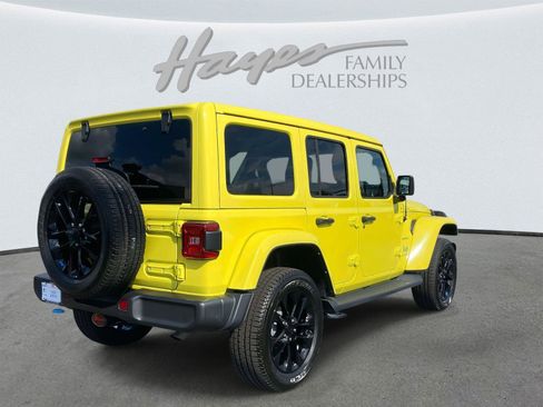 Used 2022 Jeep Wrangler Unlimited Sahara image 43
