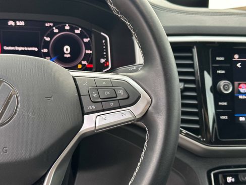 Certified 2023 Volkswagen Atlas SE image 28