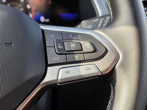 Used 2023 Volkswagen Tiguan SE image 29